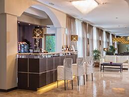 Hotel For You