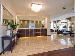 Hotel For You