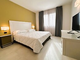 Hotel For You