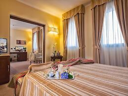 Hotel For You