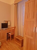 Hotel Indijan