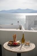 Iria Beach art hotel