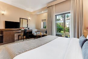 Whispering Palms Beach Resort