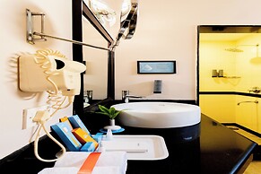 Whispering Palms Beach Resort
