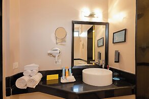 Whispering Palms Beach Resort