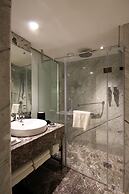 The Elanza Hotel