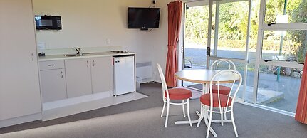 Glacier View Motel