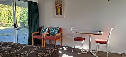 Glacier View Motel