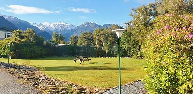 Glacier View Motel