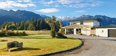 Glacier View Motel