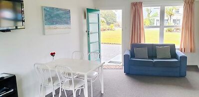 Glacier View Motel