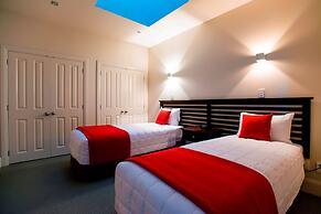 Emerald Hotel