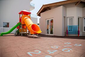 Vangelis Hotel & Suites