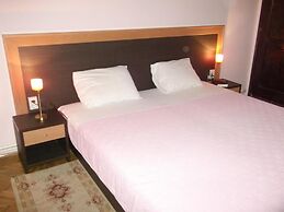 Hotel Vila Silia