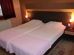 Hotel Vila Silia