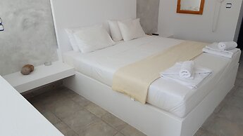 Lagada Beach Hotel