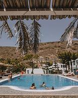 Lagada Beach Hotel