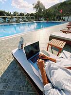 Lagada Beach Hotel