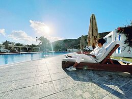 Lagada Beach Hotel