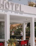 Lagada Beach Hotel