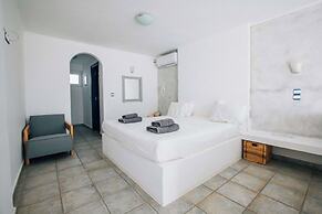 Lagada Beach Hotel