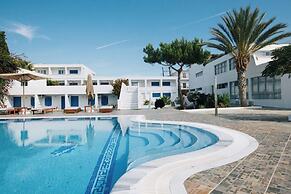 Lagada Beach Hotel