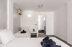 Lagada Beach Hotel