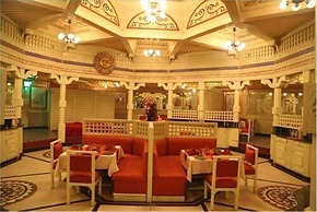 Hotel Savera