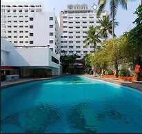 Hotel Savera