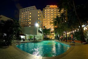 Hotel Savera