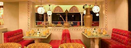 Hotel Savera