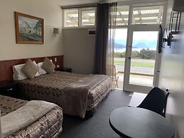 Te Anau Manapouri Lake Hotel