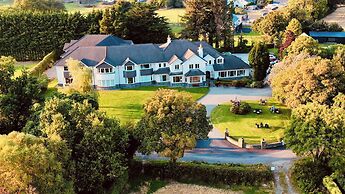 Loch Lein Country House