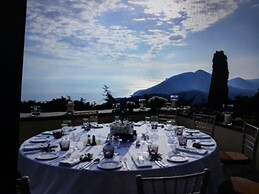 Levant Hotel