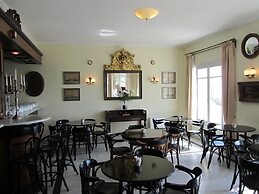 Levant Hotel