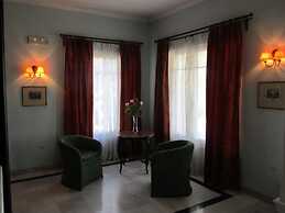 Levant Hotel