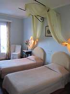 Levant Hotel