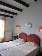 Levant Hotel