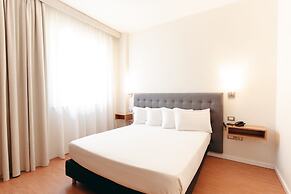 HOTEL EXCELSIOR BARI – BY FARACE HOTELS