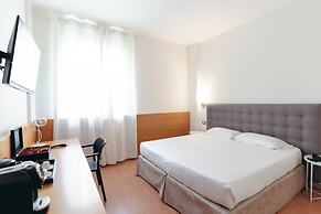 HOTEL EXCELSIOR BARI – BY FARACE HOTELS