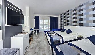 White City Beach - Adults Only
