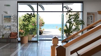 Limira Mare Hotel