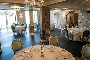 Marina Holiday Hotel & Spa
