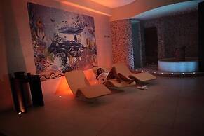 Marina Holiday Hotel & Spa