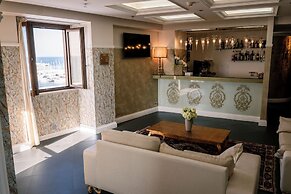 Marina Holiday Hotel & Spa