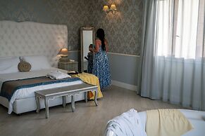 Marina Holiday Hotel & Spa