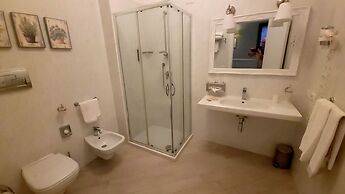 Marina Holiday Hotel & Spa