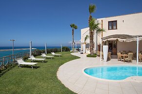 Marina Holiday Hotel & Spa