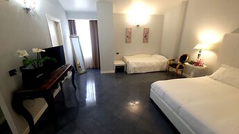 Marina Holiday Hotel & Spa