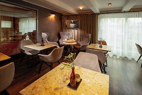Mama's Design & Boutique Hotel